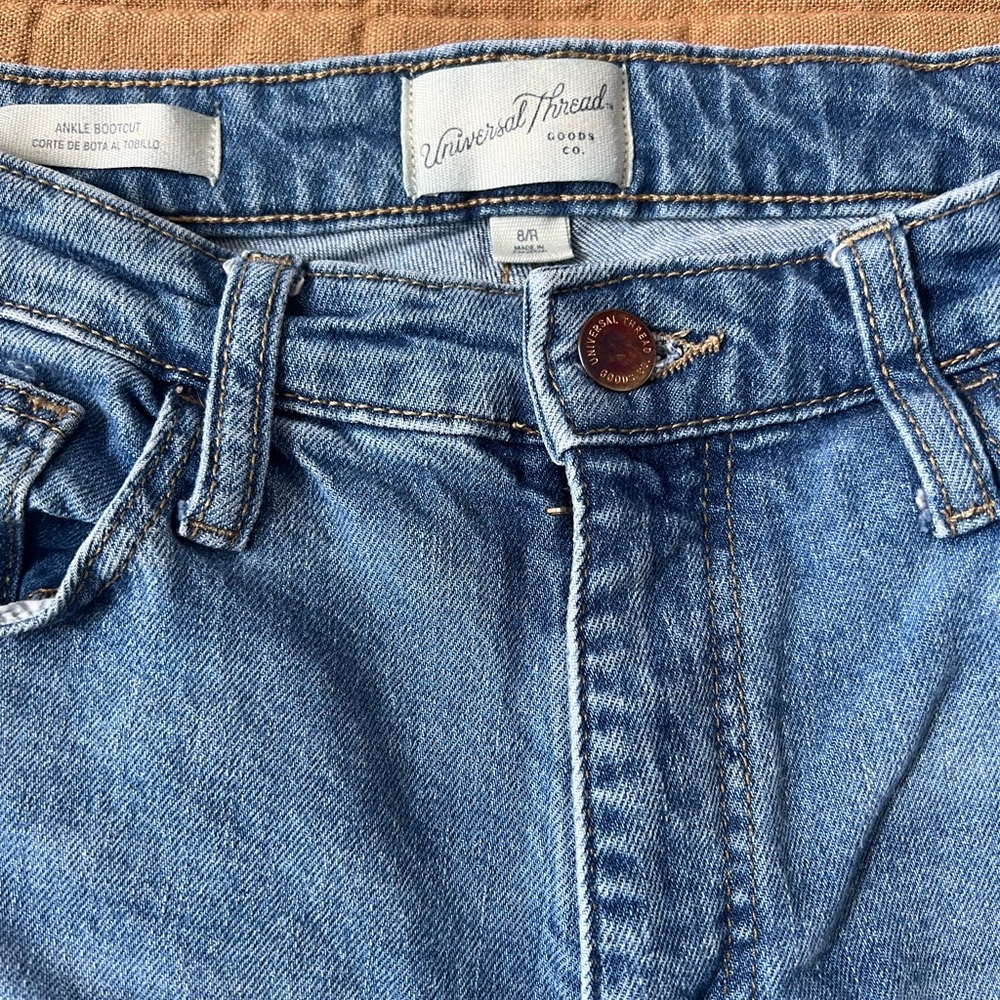 Universal Thread Jeans - Picture 2 of 4